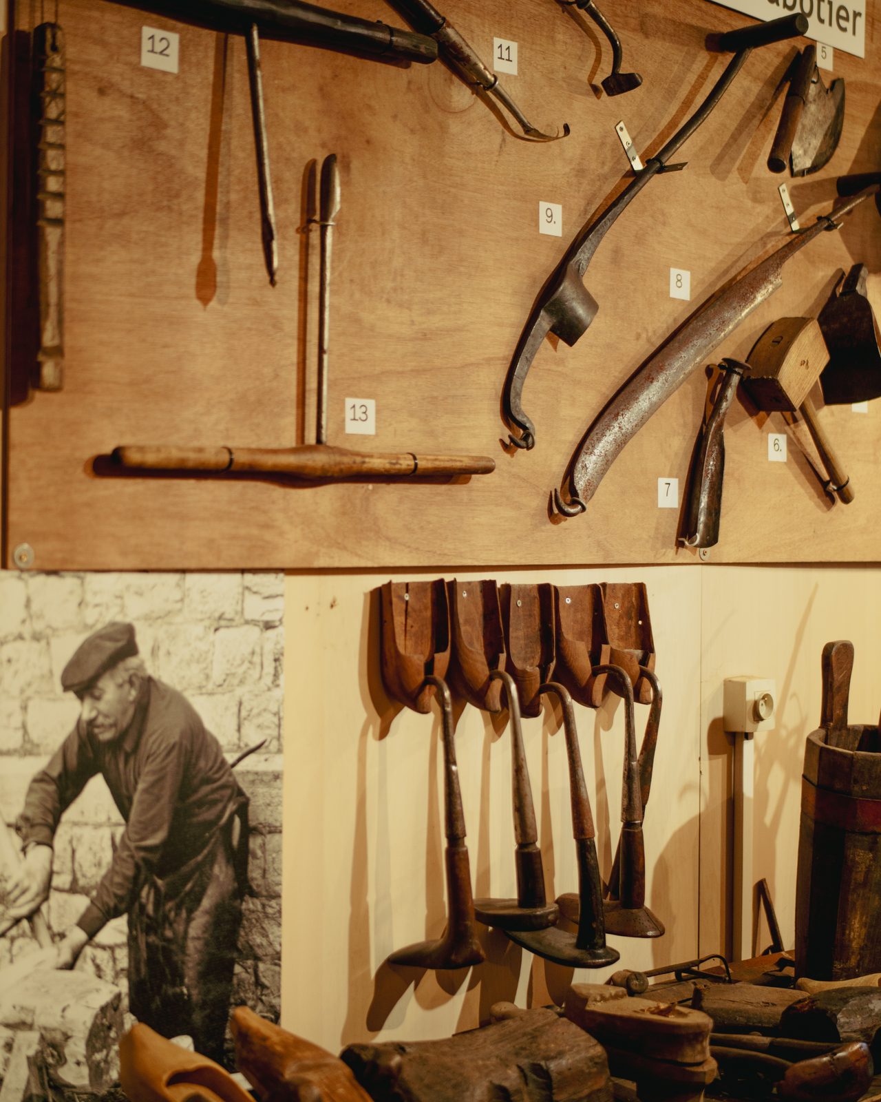 Les outils du sabotier
